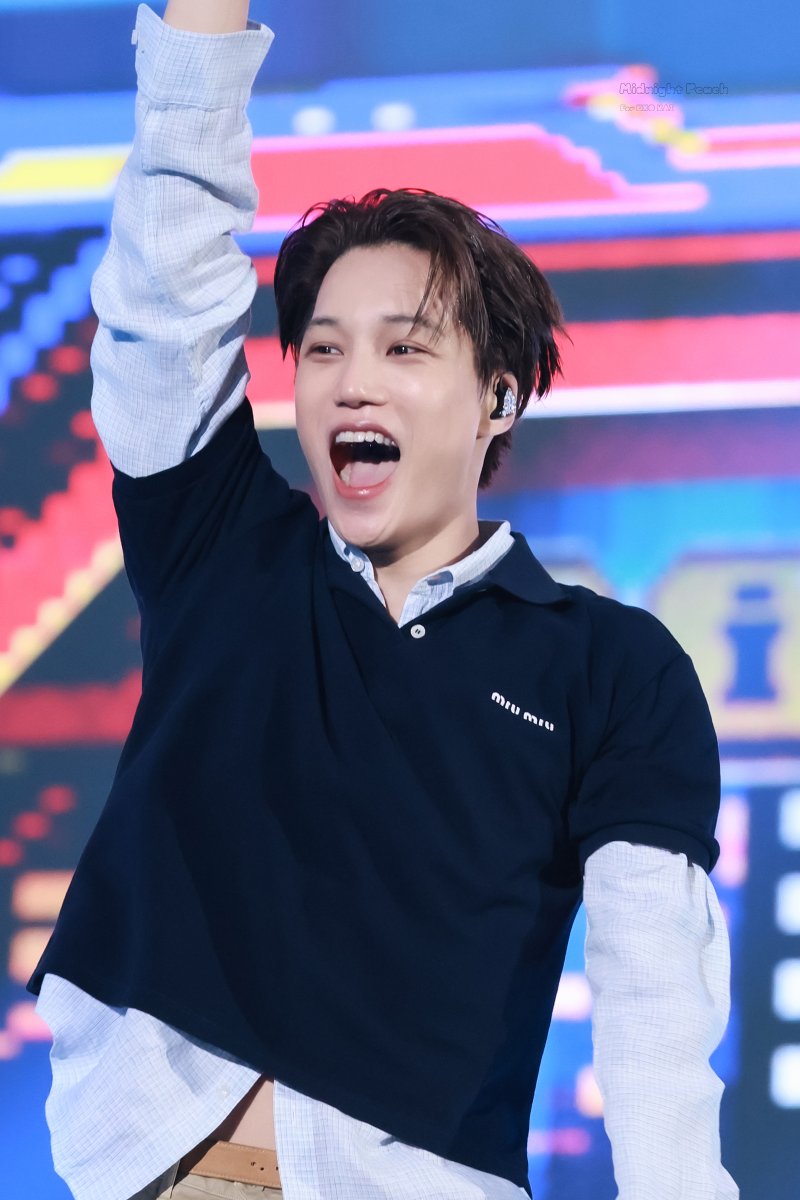 Midnight Peach tweet media