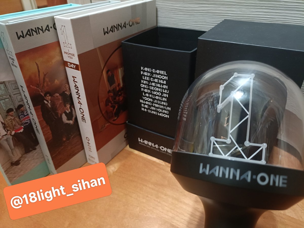 18light_sihan's tweet image. 너무 기대돼요!!!
오랜만이네 워너원💕
#WannaOne #워너원
#WannaOneGo #워너원고
#Wannable_Standby #워너블_스탠바이