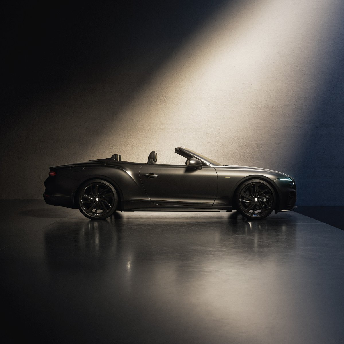 Bentley Saudi Arabia tweet media