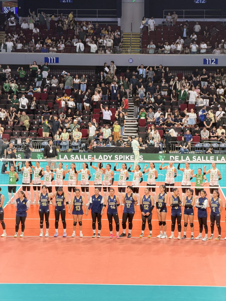 asvelasquezz's tweet photo. Grabe kayo NU, La Salle! 👏🏻 https://t.co/uYqgwr94yw
