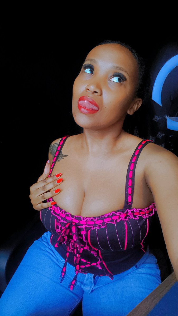 Mwendefrey tweet media