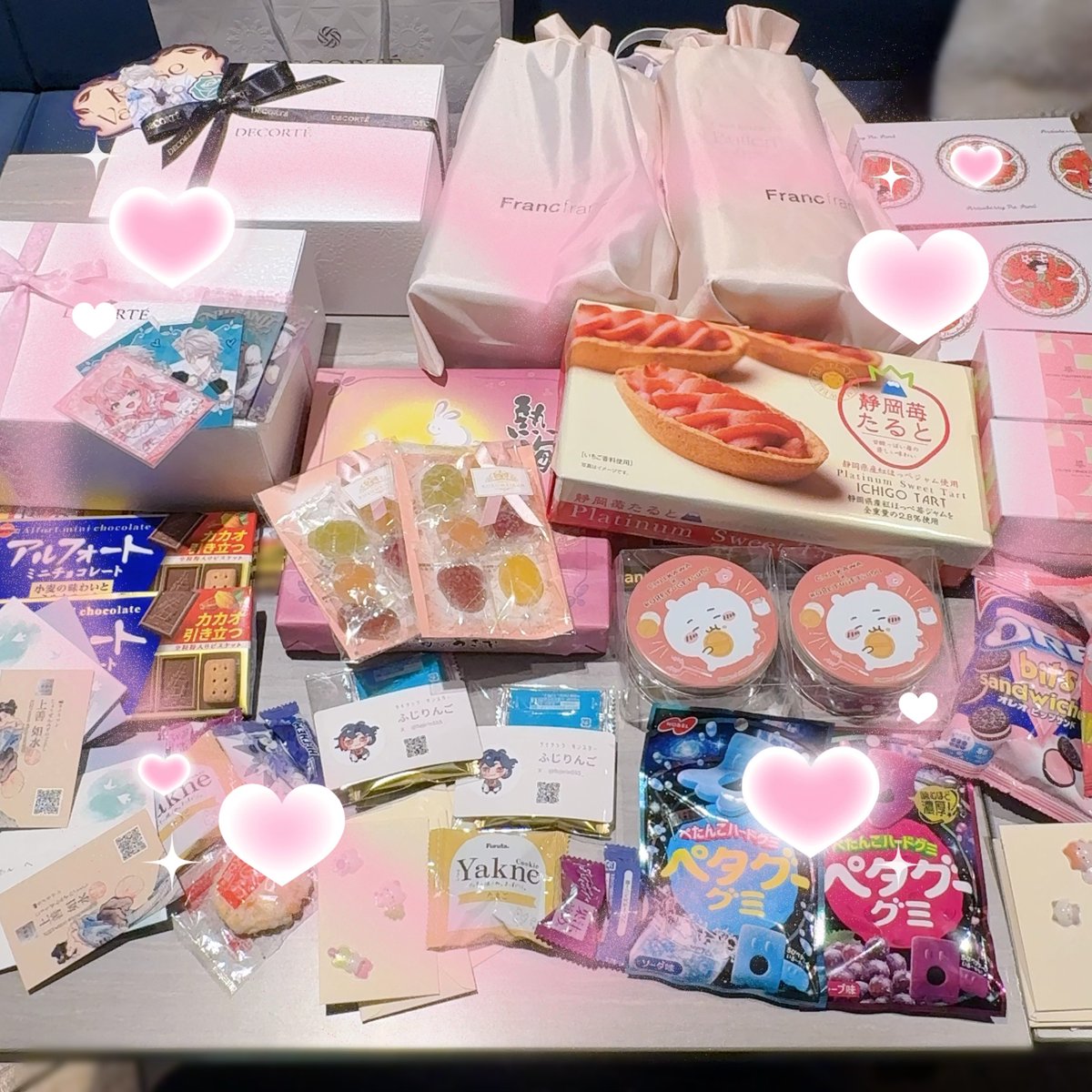 ITATAchan's tweet photo. #にじそうさく𝟣𝟣 
『NARIRIM』にお越しくださりありがとうございました✧︎*。
たくさんのかたにお手に取っていただけてうれしかったです✨✨
ぜひ感想や、チェキとおでかけした際には #いたたちゃんへ までくださると嬉しいです໒꒱

数量ではありますが、通販も予定しております！ https://t.co/SDLP1wK7BN
