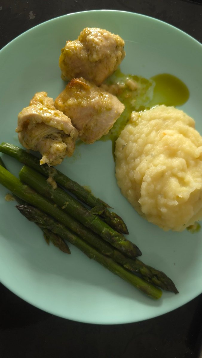 ɦɨɢɦʟǟռɖɛʀ tweet media