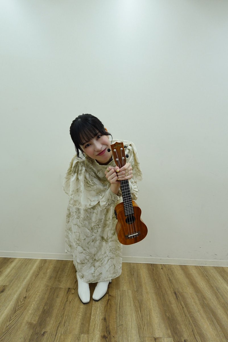 十条月【info】 tweet media