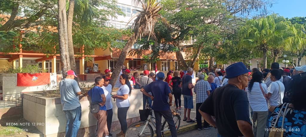 Los trabajadores de nuestra UEB Operadora de Contenedores Ciego de Ávila presentes en el Acto por la Victoria de Girón y la convocatoria a  #MiFirmaPorLaPatria. Todos juntos comprometidos para defender la patria. #GirónEsHoy  #LaPatriaSeDefiende #TransporteCuba