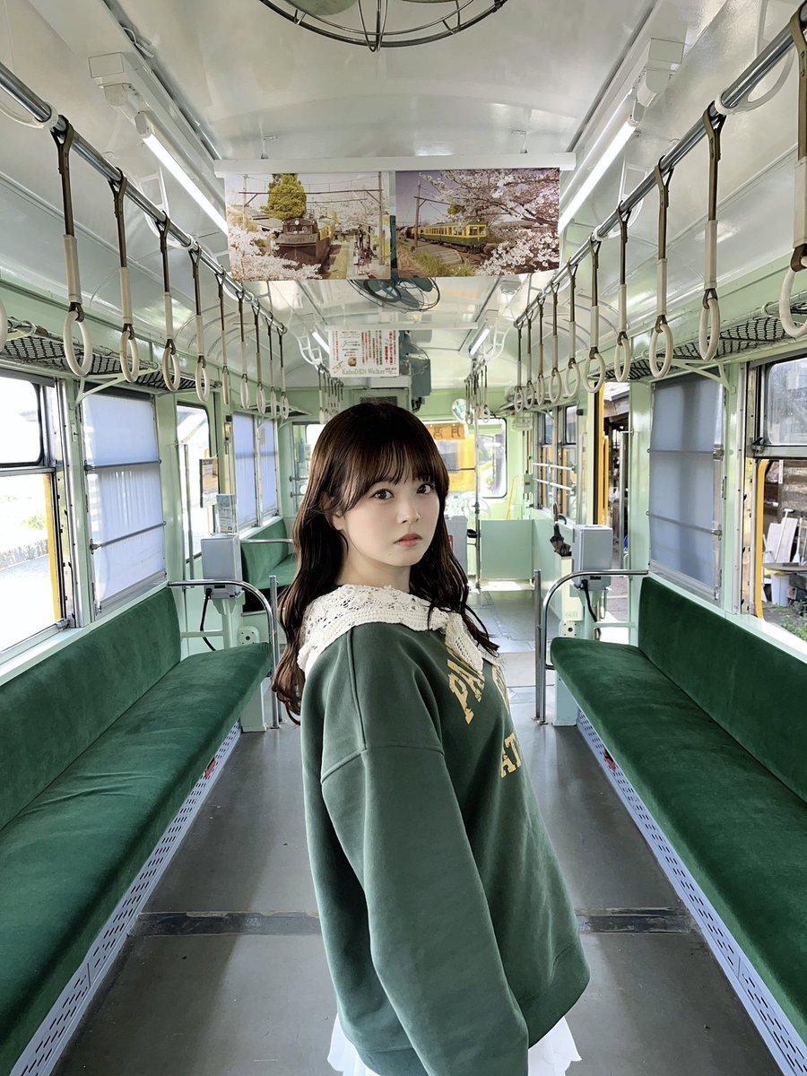 撮影会ありがとうございました📸🚃⟡.*
⁡
今回は初めての #月潟駅 で撮影会！🌙
めずらしくトレーナーを選んでみました◎
カワイイって言ってもらえてうれしかったです♡ 桜もちょっと咲いてた〜🌸
⁡
いつもましてもお久しぶりのカメラマンさんもありがとうございました☺️🫶🏻