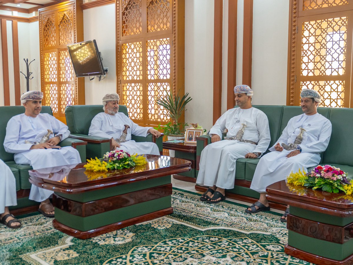 sjc_oman's tweet photo. 🔹متابعة العمل القضائي والعدلي بمحافظة ظفار 

معالي السيد محمد بن سلطان البوسعيدي نائب رئيس المجلس الأعلى للقضاء يتفقد المرفق القضائي والعدلي بمحافظة ظفار يرافقه أصحاب السعادة عيسى بن حمد العزري أمين عام المجلس وسعادة نصر بن خميس الصواعي المدعي العام، ويطلع على جهود الجهات القضائية والعدلية، وآليات تطوير الأداء وتحقيق العدالة الناجزة.