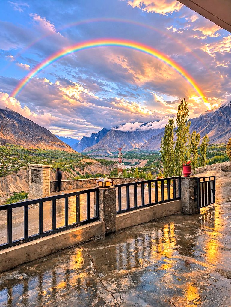 The_North_Blood's tweet image. Literally just going for a walk can solve the majority of problems.

A rainy day in Hunza, Gilgit-Baltistan 🏔️ 

#Hunza #GilgitBaltistan #Karakoram #Rakaposhi #Himalayas #Hindukush
