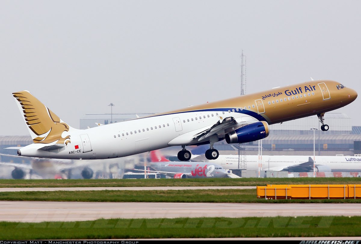 ClassicsPlanes's tweet image. A Gulf Air A321 seen here in this photo at Manchester Airport in April 2014 #avgeeks 📷- Matt Manchester photo group