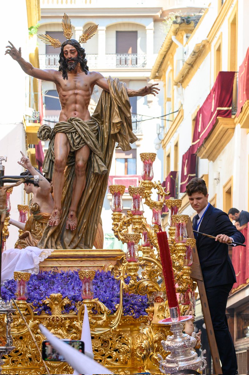 servicioscofrad's tweet photo. 🌾Domingo de Resurrección🌾
@ResurreccionSev
#ss26
#sevilla
#domingoderesurreccion
#servicioscofrades
#chamorroservicioscofrades https://t.co/HMF8yAFIb6
