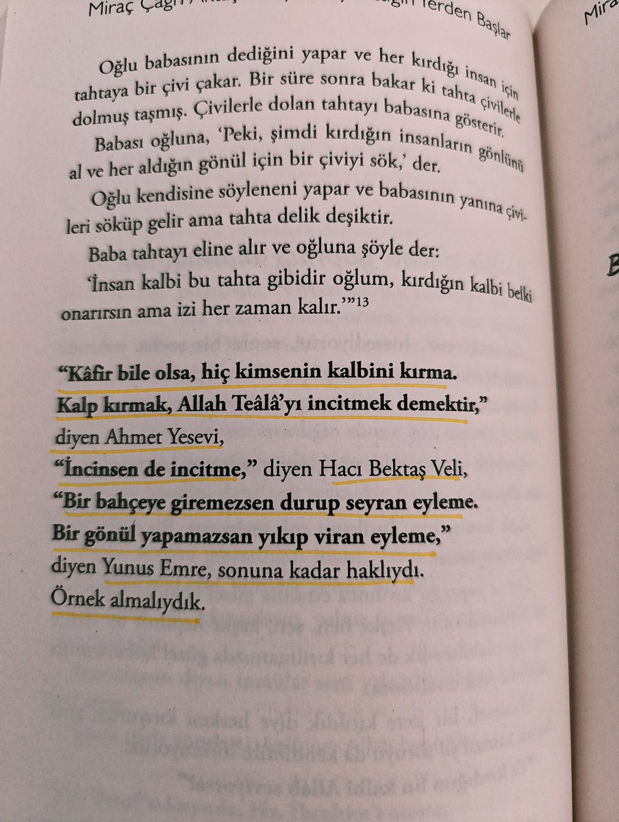 Bazı özürler, saksı kırıldıktan sonra dökülen suya benzer; çiçeği hayata döndürmez.✨