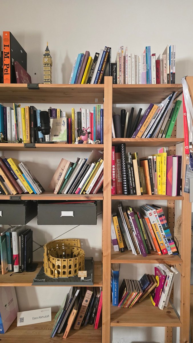 أكبر وهمٍ نعيشه هو انتظار "الفرصة المناسبة"؛ فالحقيقة أن الفرص لا تأتي للمنتظرين، بل تتشكل تحت أقدام الساعين الذين امتلكوا شجاعة البدء بـ "الإمكانيات المتاحة" لا "الظروف المثالية".

د. عبد الكريم بكار