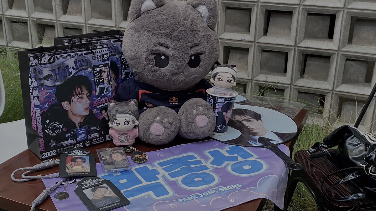 cool.lenn tweet media