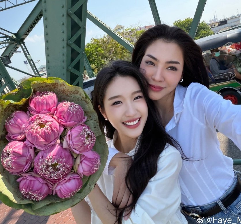 flower🍁✨ tweet media