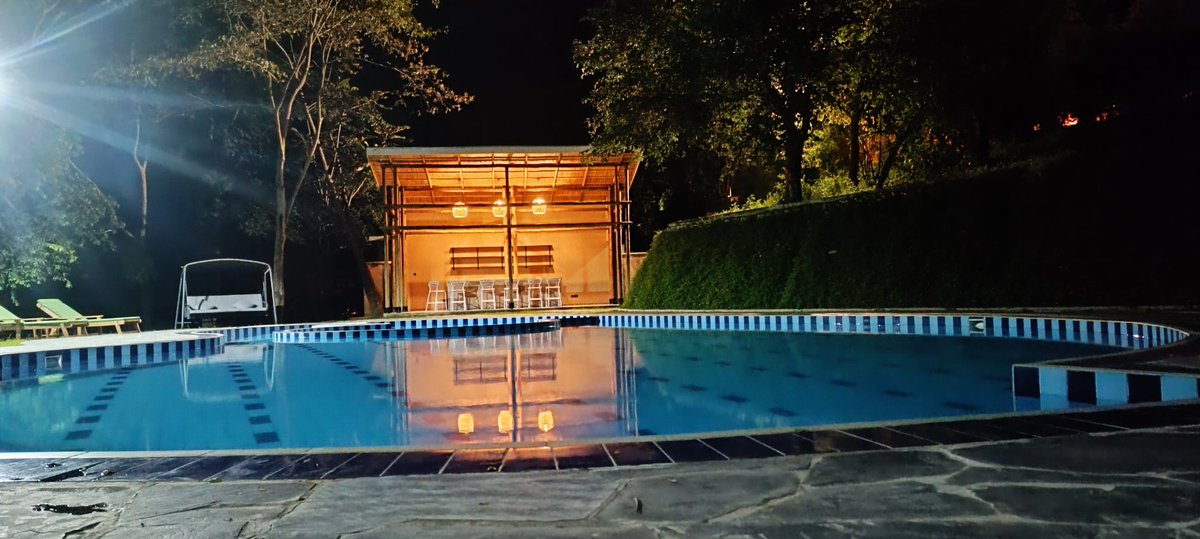 Kwikiriza_Jed's tweet photo. Sundays are for slowing down, breathing fresh air, and dreaming about nature escapes. 🌍
Uganda has places like Fort Portal and the forests of Kalinzu Forest Reserve waiting for you.
Where would you go today? ��
#SundayEscape | #NatureTravel | #VisitUganda | #ExploreAfrica | #UgandaYange | .@rubalikalodges | .@KalinzuEcoLodge