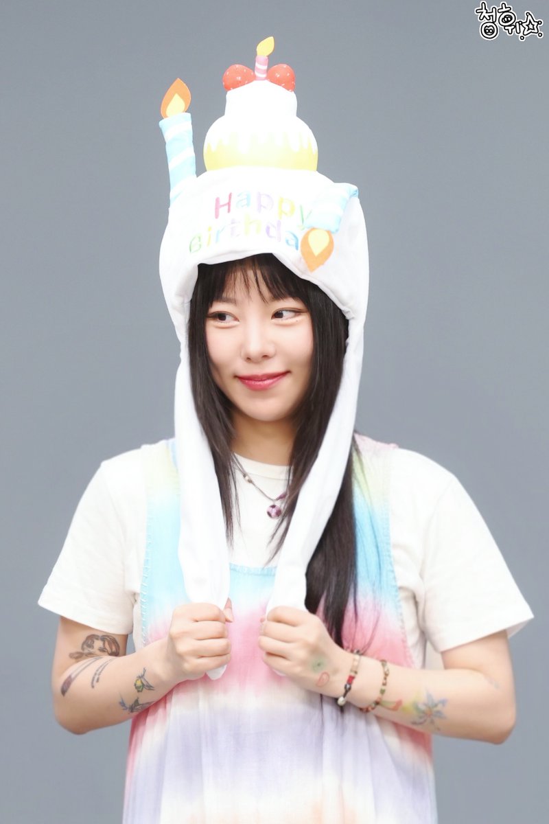 260419 휘인 프롬스토어 팬싸인회

#mamamoo #wheein #마마무 #휘인