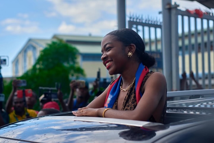 ariana🇭🇹 tweet media