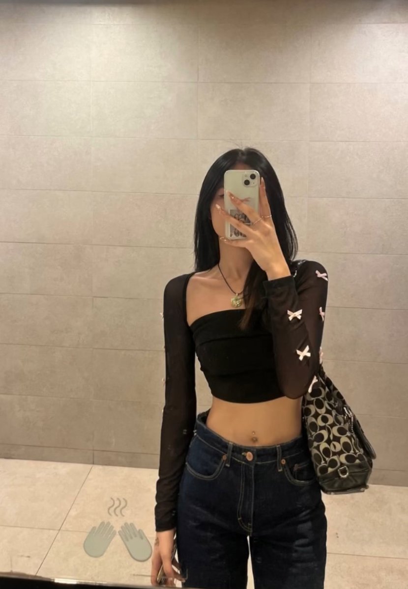 sg midriffs tweet media