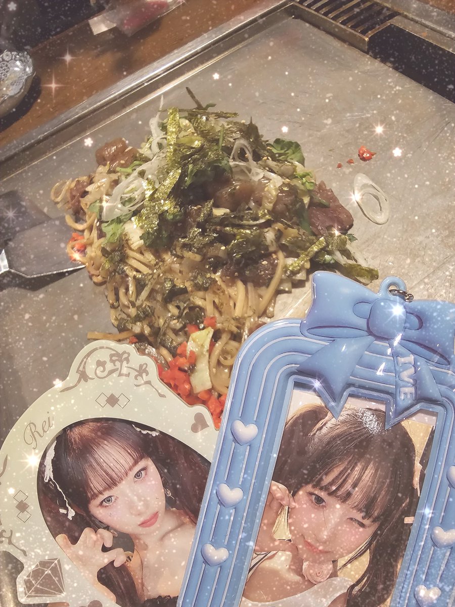w322m's tweet photo. IVE京セラ2days👑💍💖
LUCID DREAM最高でしたわ😭👏✨初日の삐빅おこなウォニョン様しぬかも😂
生まれて初めてかすうどんたべた～ゆりさんありがとうございました😘💕 https://t.co/NR8G2zIENA