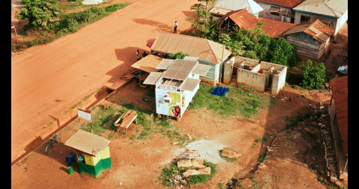 AmeyawDebrah's tweet photo. AkoFresh, a Ghanaian social enterprise deploying solar-powered cold storage infrastructure for smallholder farmers, has announced the launch of its mobile cold storage trailer, a new innovation designed to bring flexible, on-demand cold chain services directly to farming communities. Read here: https://t.co/v8TZjofnUy