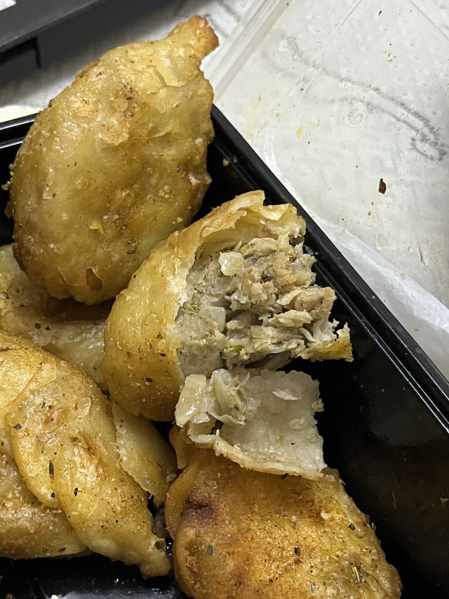 klokesh748's tweet photo. Dear @Swiggy @SwiggyCares I just received an order for Paneer momos and received CHICKEN MOMOS. WHAT THE HELL IS THIS? My vegan mother already took a bite of it. THIS IS NOT ACCEPTABLE AT ALL. https://t.co/kQ5sSslDQi
