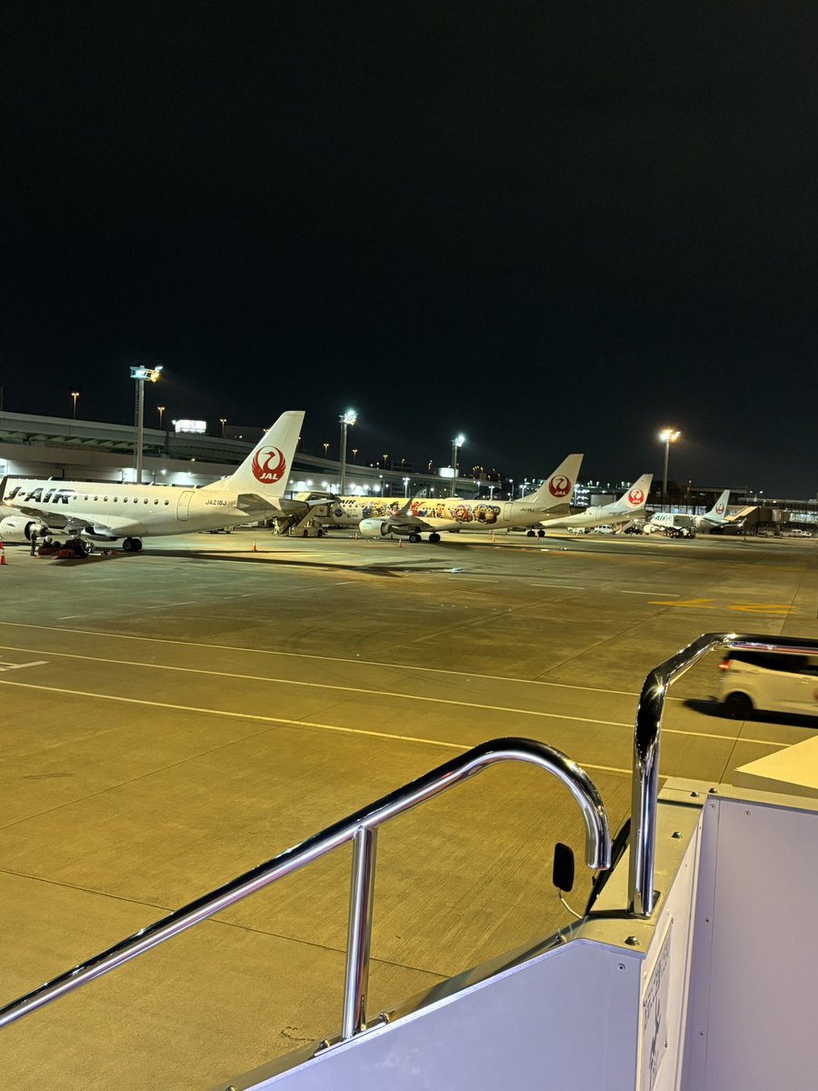 jan_mami's tweet photo. away鹿児島から帰宅しました。
今節…みもりんロスター外でプレー見れず残念でした。
鹿児島の食事どれも美味しかったです😊
鹿児島の皆様、3年連続のプレーオフおめでとうございます。
今節もありがとうございました。
来週awayラスト応援もしっかり頑張ります📣

#バンビシャス奈良 https://t.co/8sFsKhmRES