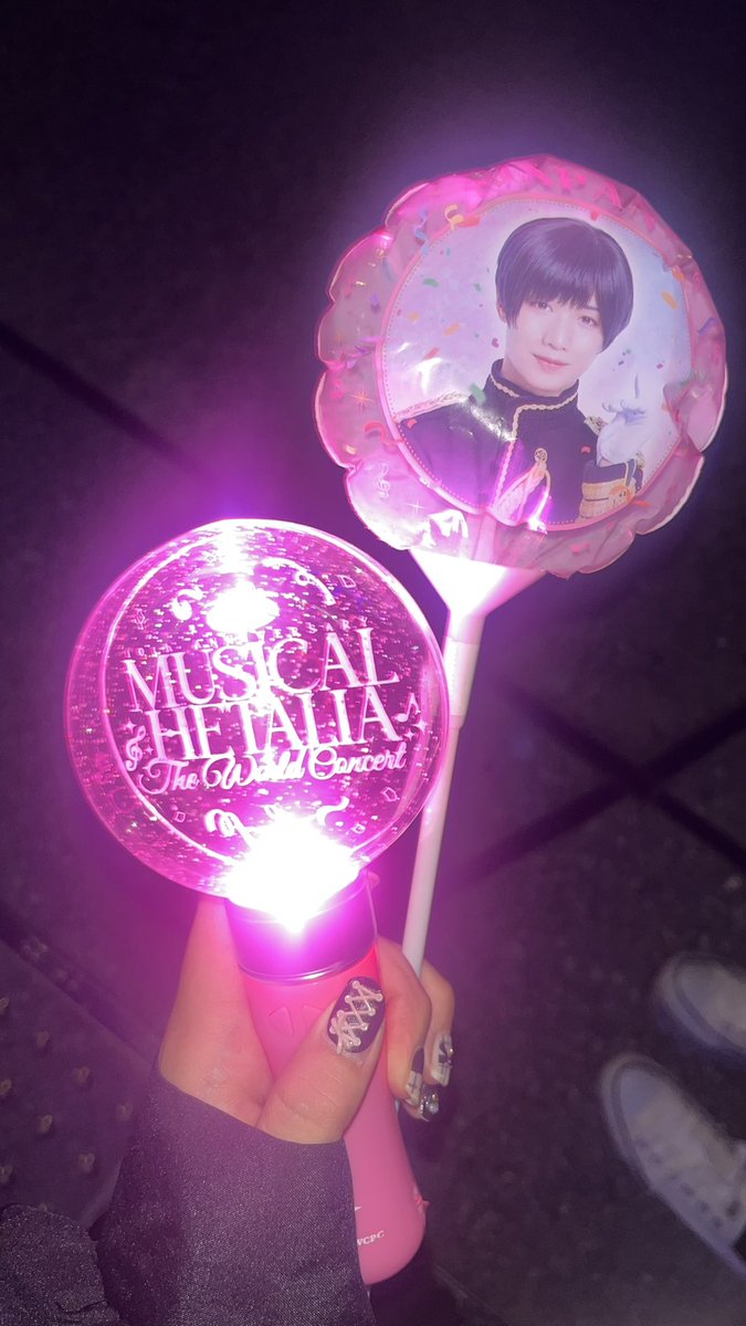 ℛ𝒾ℴ tweet media