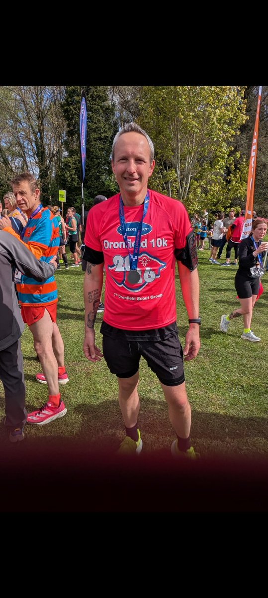 leetwit401's tweet photo. Dronfield 10k today, these races are always hard work but I do love road running and not having to worry about pavements, driveways, crossing roads and people etc. Happy with that at 50. #ukrunchat #runningat50 https://t.co/rvonsdtc8G
