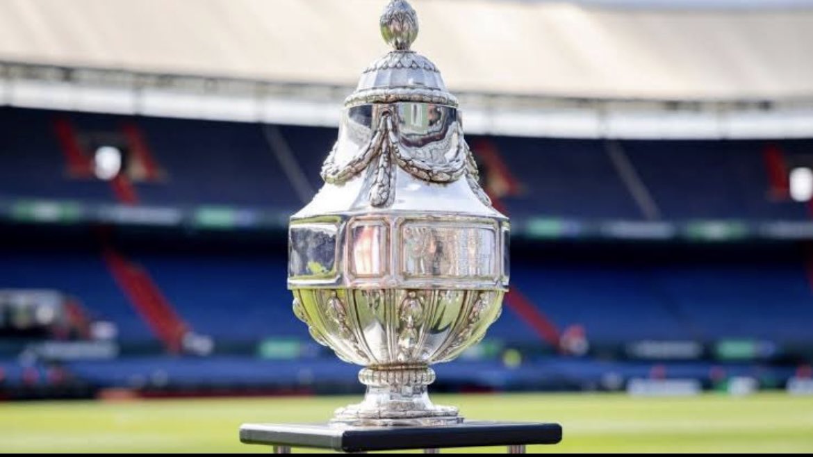 voshans's tweet image. Mijn twee kleinzoons (8 en 6 jaar) wonen  nog geen kilometer van De #Goffert in #Nijmegen. Ze hoorden het gejuich van de #NEC-fans meer dan eens. De oudste haalde de lokale krant met zelfontworpen bekerfinaleshirt, de jongste won een NEC-vlag bij de bieb. Veel succes boys. #AZNEC