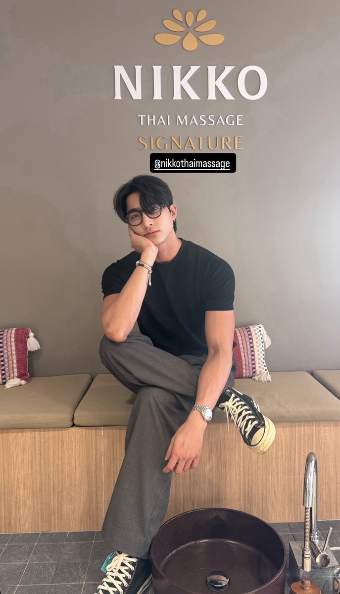 𝘚𝘩𝘪𝘯𝘪𝘯𝘨𝘋𝘦𝘭𝘪𝘨𝘩𝘵 🌷✨ tweet media