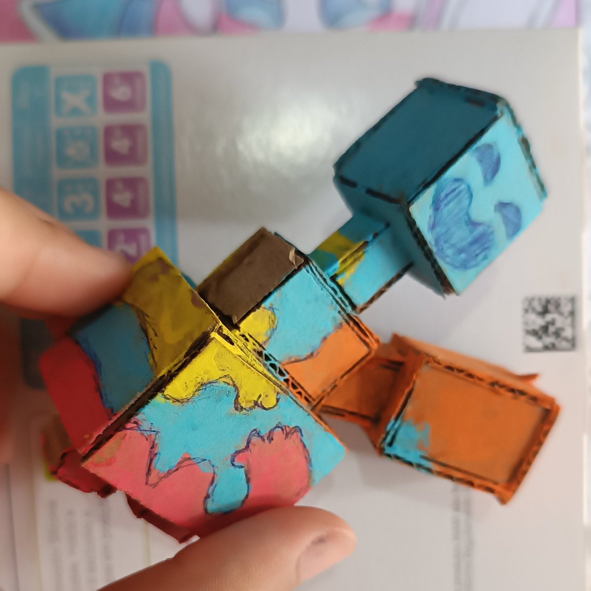 amax17arts's tweet image. Meu Doey de papelão sofreu um acidente e perdeu o braço kakakakakaka (coitado) 
#Doeythedoughman #Poppyplaytimechapter4