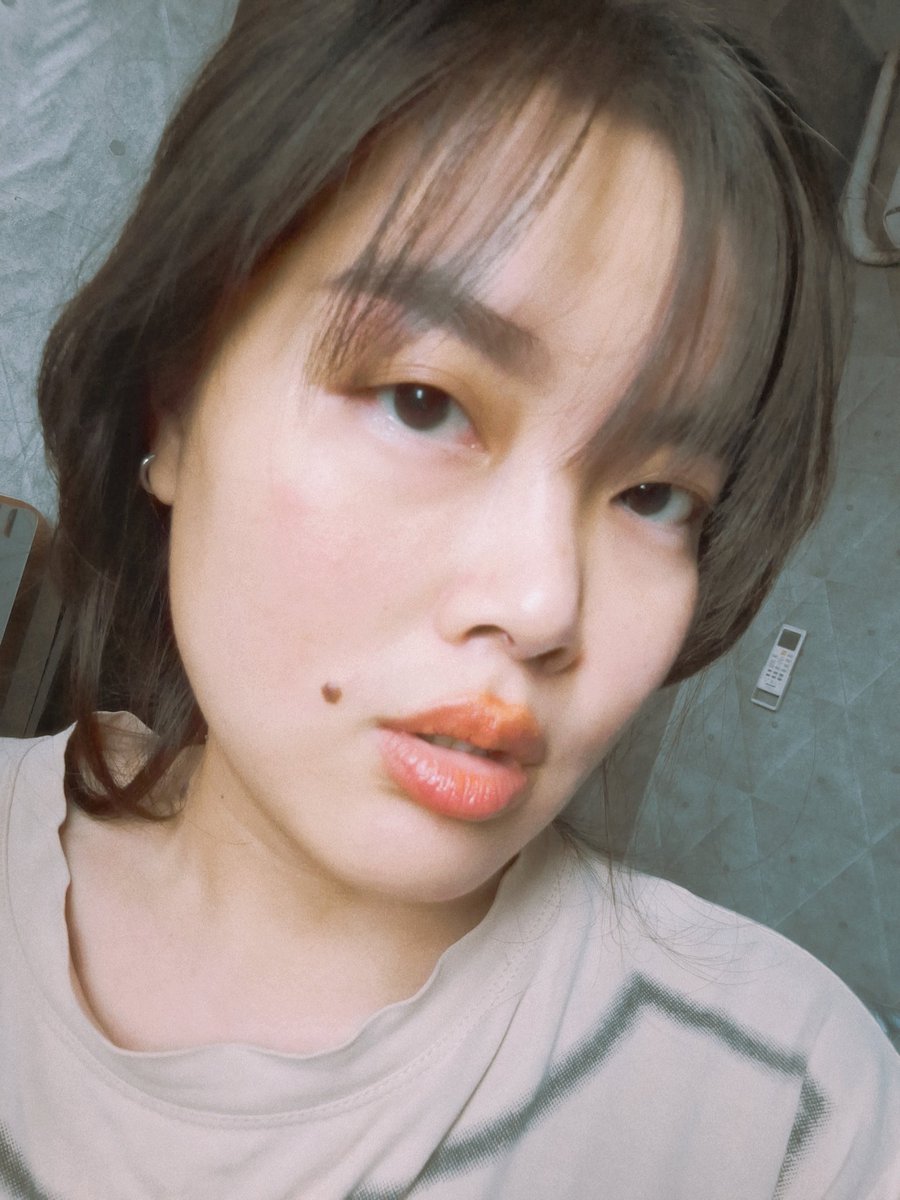 tryphenale's tweet photo. #selfie #simplelife #vietnamese https://t.co/JPKDIp7d7Q