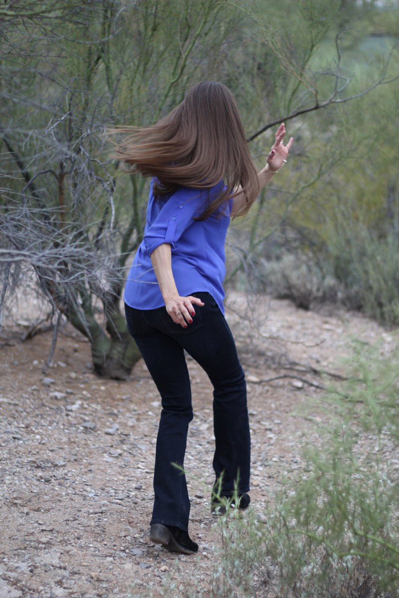 MJLaBeff's tweet image. The hunt is human prey, and the game is on! Homicide detective Rachel Hood tracks a predator harvesting kidneys from his victims corpses in Last Fall’s Hunted #2 Last Cold Case. #mystery #thriller #crime #fiction #reading #readers getbook.at/LFH