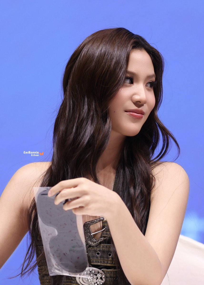 emibonnie-echoes tweet media