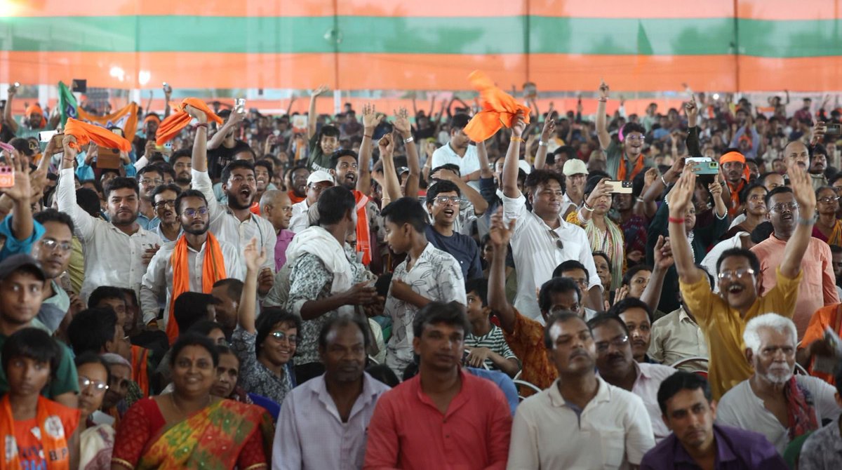 Narendra Modi tweet media