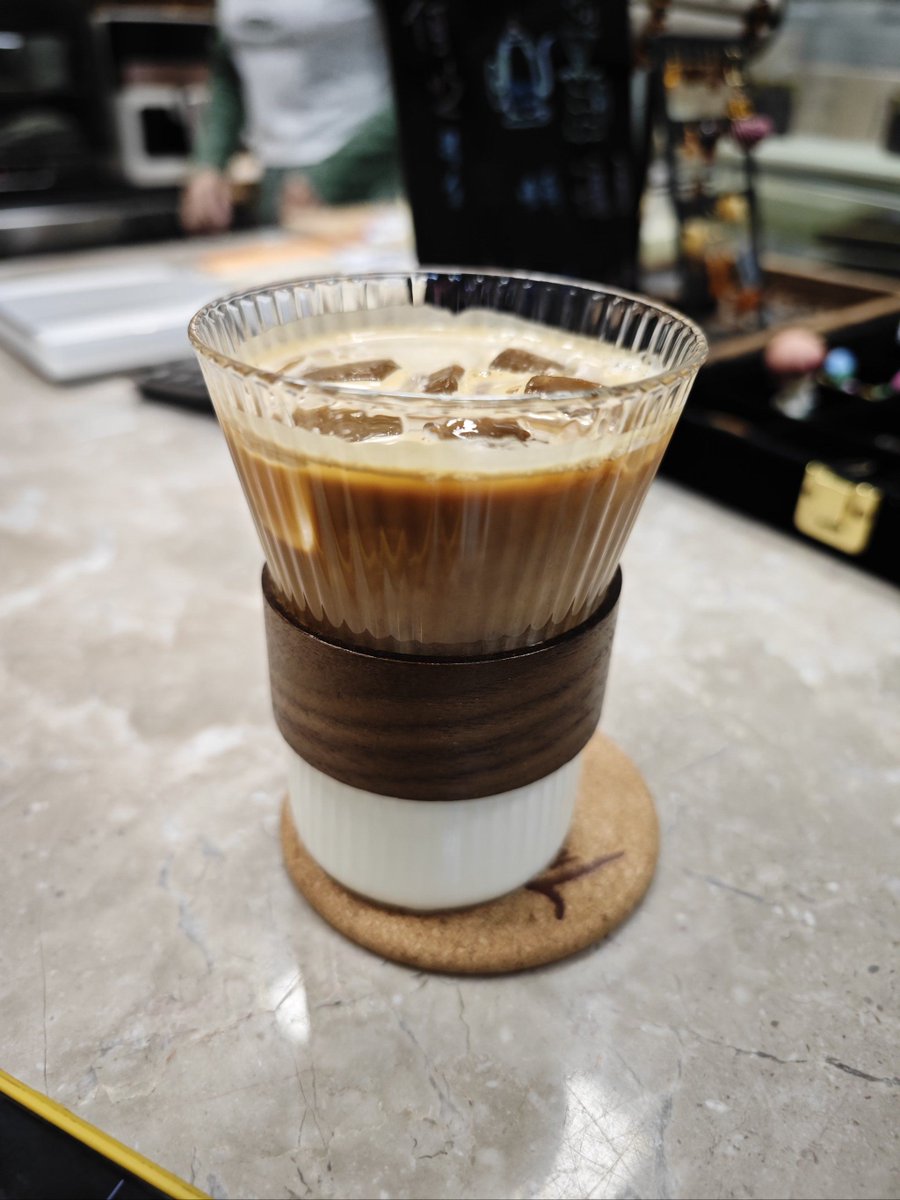 jayoriain tweet media