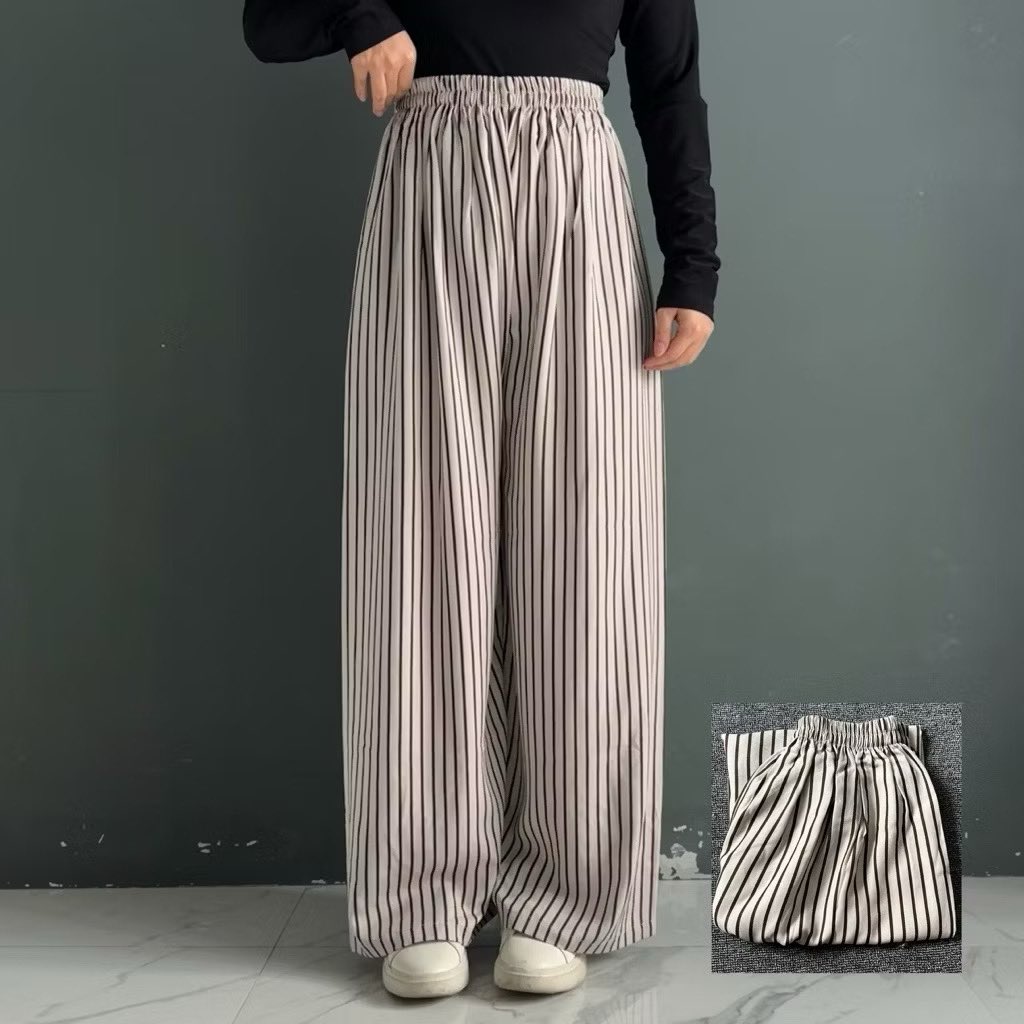 Shoppingcbby's tweet photo. Yang lagi cari celana celana simple tapi langsung bikin outfit kamu keliatan mahal 🤍✨
highwaist loose pants dengan bahan flowy + jatuh cantik, super nyaman dipakai seharian! mau buat ngampus, ngopi, atau jalan santai tetep auto stylish 💅🏻

HARGA NYA JUGAA MURAHHHHHH BINGITS😯 https://t.co/ZAVKyswXnE