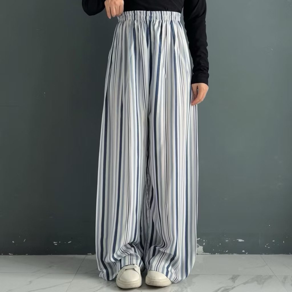 Shoppingcbby's tweet photo. Yang lagi cari celana celana simple tapi langsung bikin outfit kamu keliatan mahal 🤍✨
highwaist loose pants dengan bahan flowy + jatuh cantik, super nyaman dipakai seharian! mau buat ngampus, ngopi, atau jalan santai tetep auto stylish 💅🏻

HARGA NYA JUGAA MURAHHHHHH BINGITS😯 https://t.co/ZAVKyswXnE