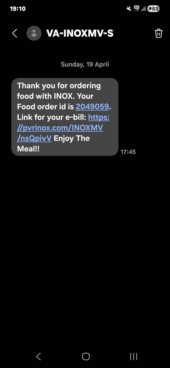 whatisvikaus's tweet image. #varun @INOXMovies @_PVRCinemas  #popcorn #fraud. I purchased regular popcorn (caramel &amp;amp; salt mixed) they added caramel first and told they will add salted popcorn and told to me come to next counter and at the end gave me salted popcorn.