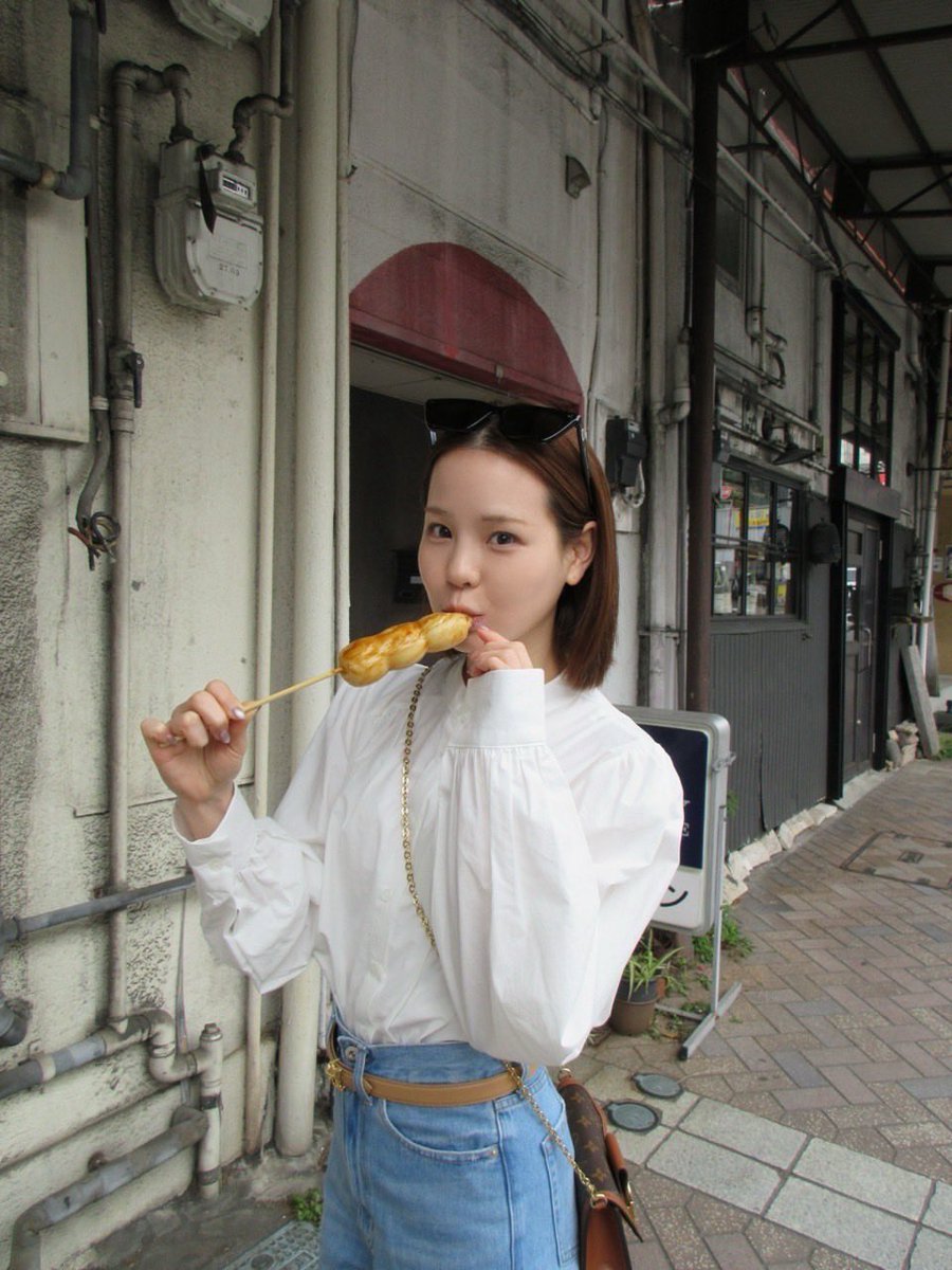 BRNIZIU's tweet image. 📸 | MAKO via Instagram.

"🚢 ~ Atami ~ 🏞️
Aproveitei muito a atmosfera da cidade de Atami, a comida, o mar e várias outras coisas ~ 🎵
Consegui me divertir de sobra, sem arrependimentos!
Ah, quero ir de novo ~"

#MAKO #NiziU #ニジュー #니쥬