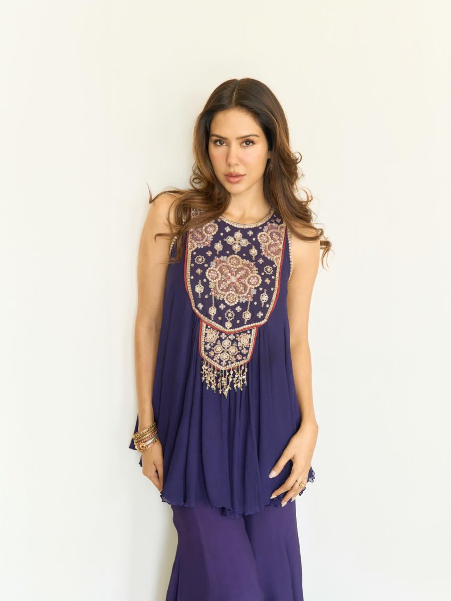 Weekendvibes_'s tweet image. Sonam Bajwa 💜🫶

#Sonam #SonamBajwa