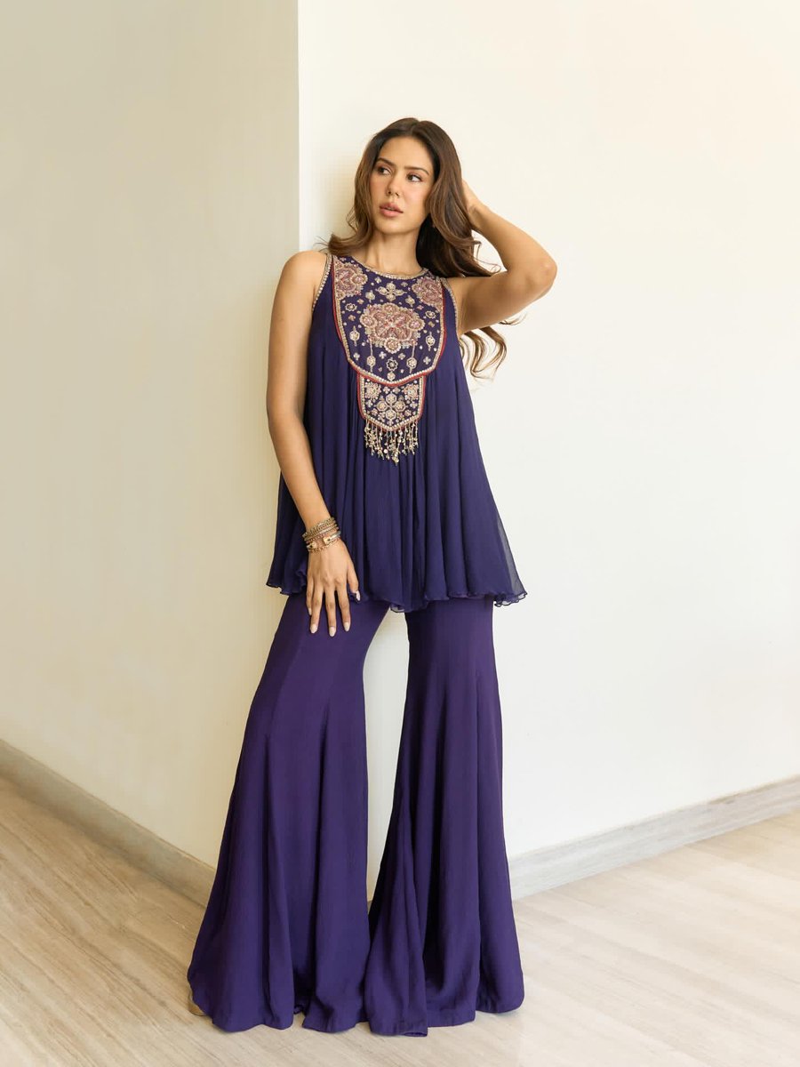 Weekendvibes_'s tweet image. Sonam Bajwa 💜🫶

#Sonam #SonamBajwa