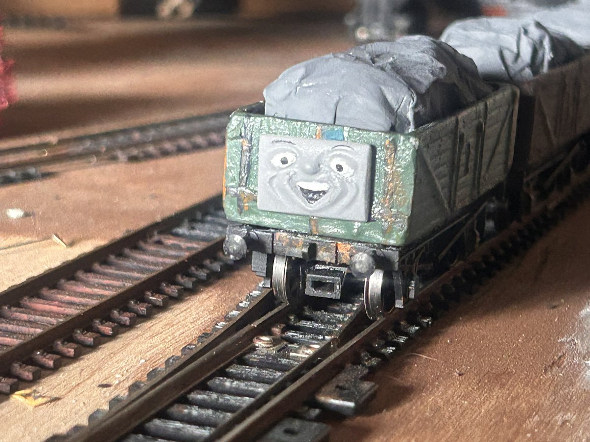 SRModeller tweet media