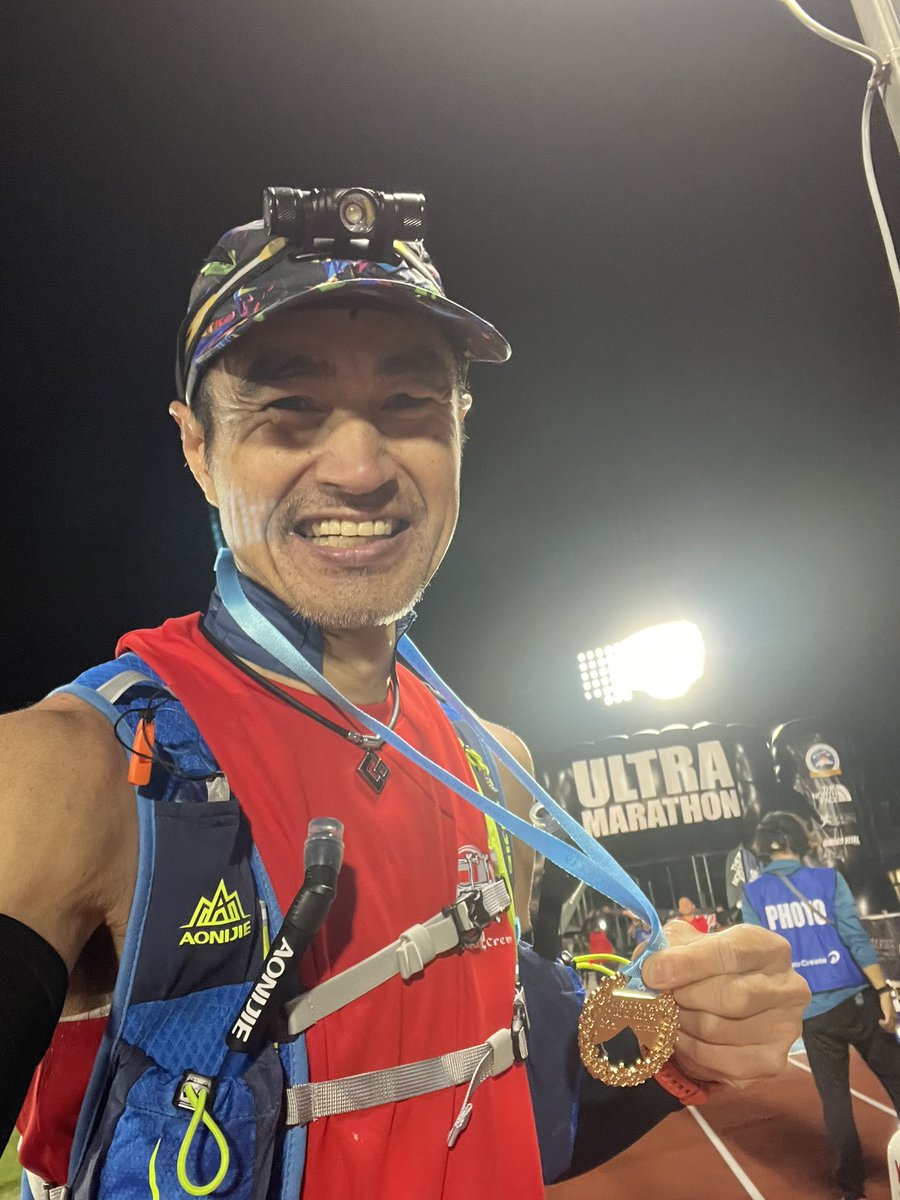 まこっち tweet media