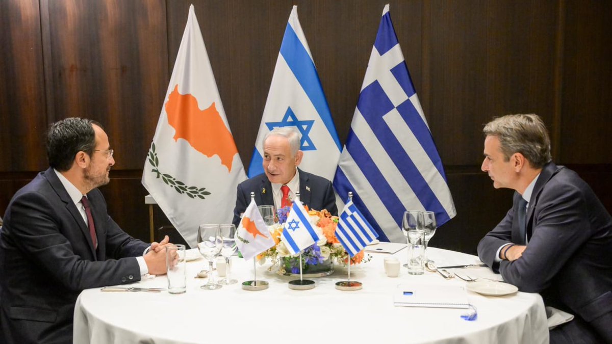 TurkishCentury's tweet image. #NATO-member Greece's gratuitous alliance with ICC-wanted #Netanyahu/#Israel is definitive proof that Greeks don't only lack morals/human decency, but also are dishonest about mending ties with Türkiye. Ankara should remember: The only language #Athens understands is violence. ⚠️