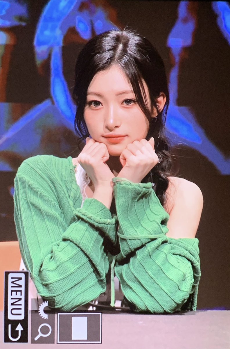 summerlike_0923's tweet photo. 260419 존귀룽 

#오드유스 #써머 #은서 #꼬질이은서 
#ODDYOUTH #SUMMER https://t.co/4zif27lngQ