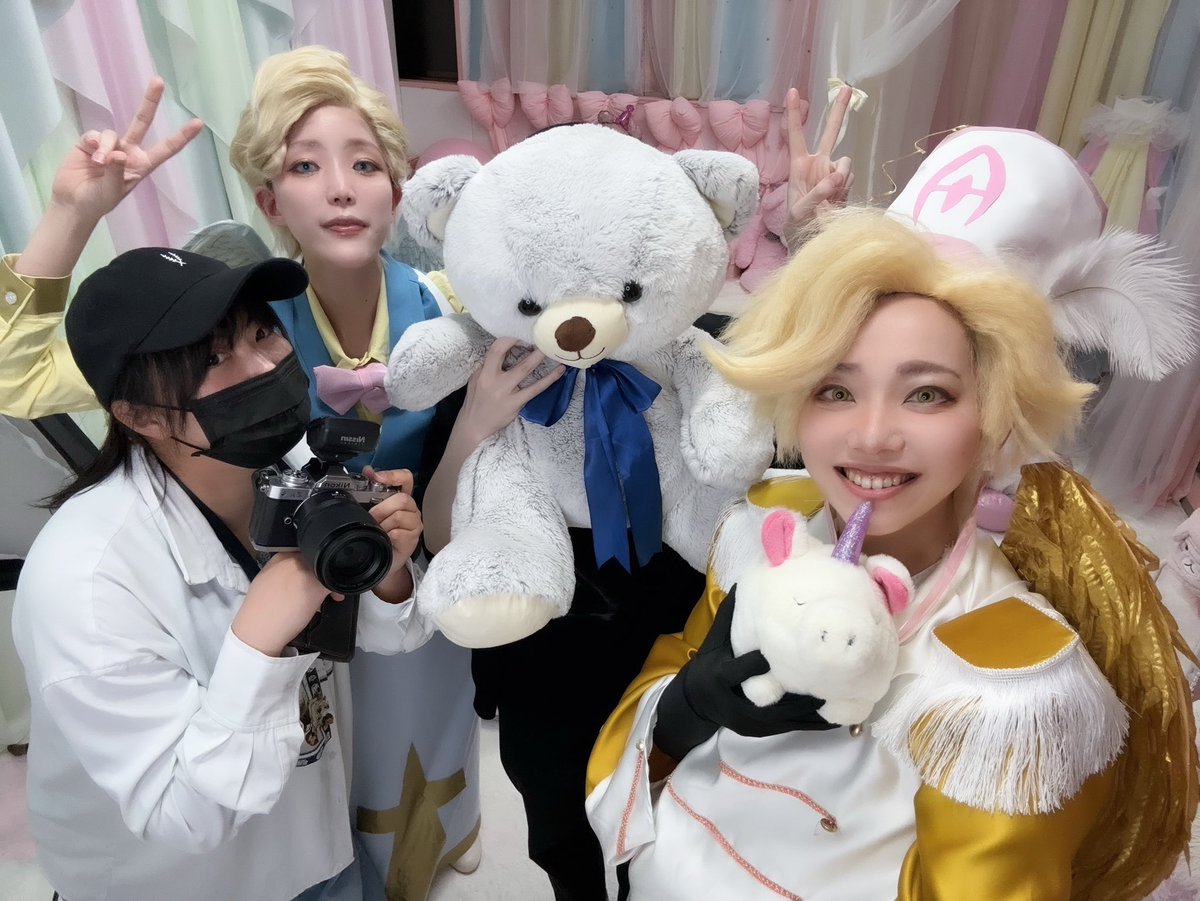 きょうははずびん🏨ピタアベだったょ👼人生初のゆめかわ空間可愛すぎたね…天才カメラおみつんとダイライス監督ありがとう😭👏なるちゃんのピーターメロくて涙した…好きだ天使軍…👼

手に持ってるのはお気に入りのユニコーンのぶたさん🦄(?)