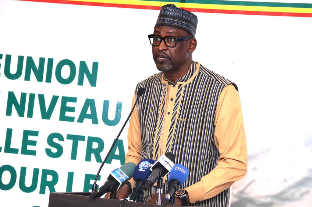 rdussey's tweet image. Le Togo a pris parti pour la #paix au #Sahel et a consolidé ses relations avec les pays frères de la région. Face aux crises internationales et régionales, beaucoup sedemandent souvent « quelle est la position du Togo ? ??? @_AfricanUnion @ecowas_cedeao 
#peace  #Africa