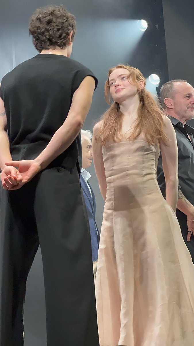 thatsmaka's tweet photo. "Parting is such sweet sorrow" - #RomeoAndJuliet #sadiesink #noahjupe https://t.co/lEtigM3h9w