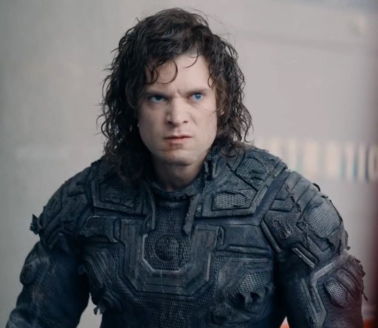 ss96394883's tweet image. 『スーパーマン（2025）』
ウルトラマンの正体なんてコミック読んでる人にはすぐバレるんだから、最初からビザロとかにしておけば良かったのでは？と思ってしまったな🤔
というかキャラクター的にもビザロに近くない？？？
#Superman #スーパーマン